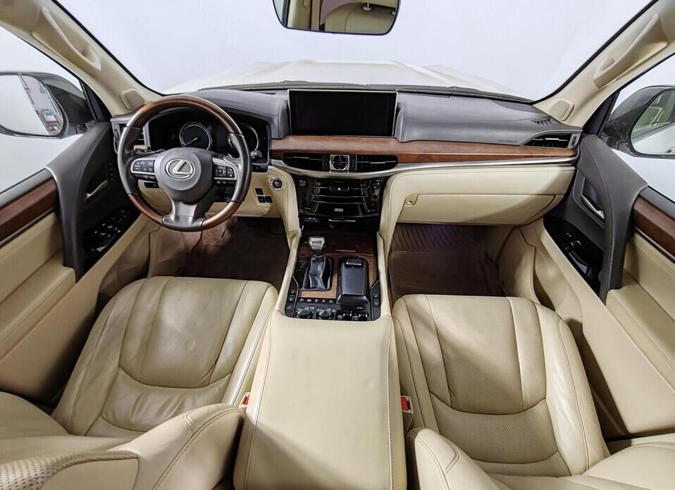 Lexus LX, III Рестайлинг 2 570 5.7 AT (367 л.с.) 4WD