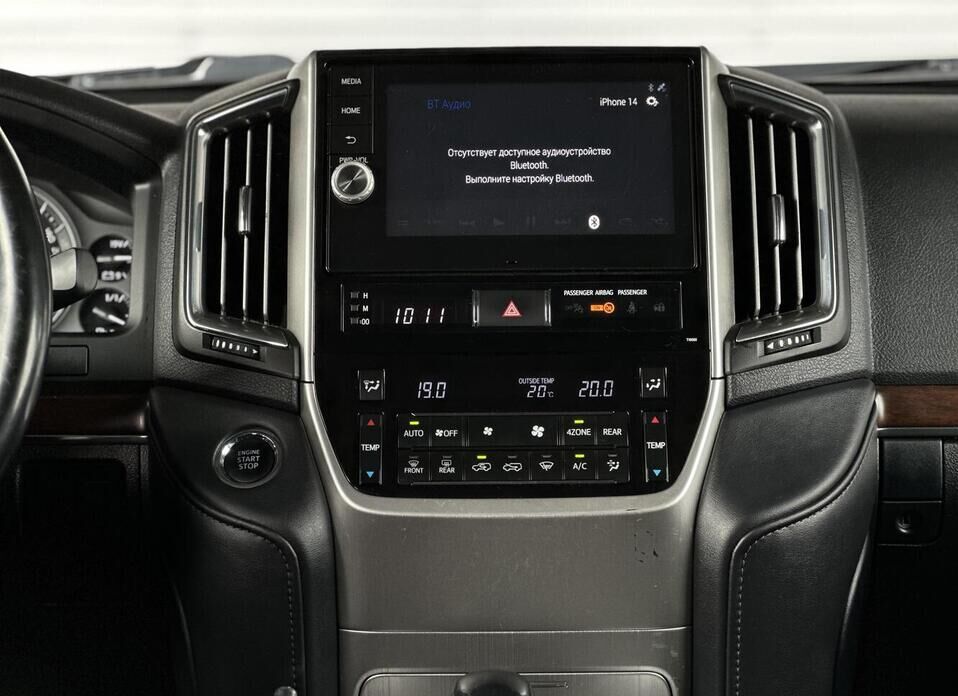 Toyota Land Cruiser, 200 Series Рестайлинг 2 4.6 AT (309 л.с.) 4WD