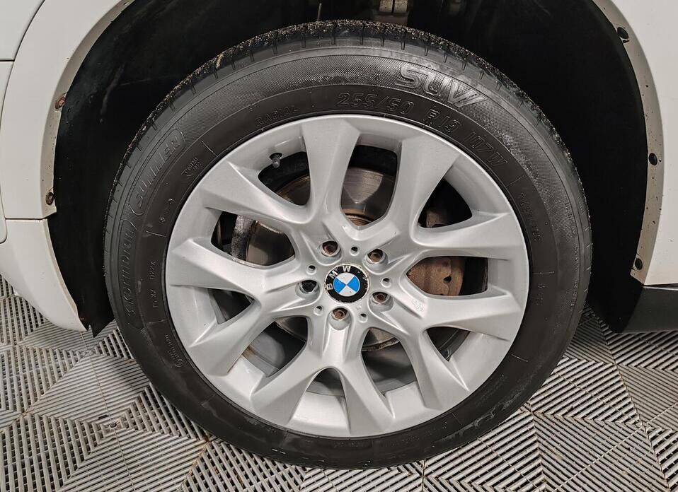 BMW X5, II (E70) Рестайлинг 35i 3.0 AT (306 л.с.) 4WD