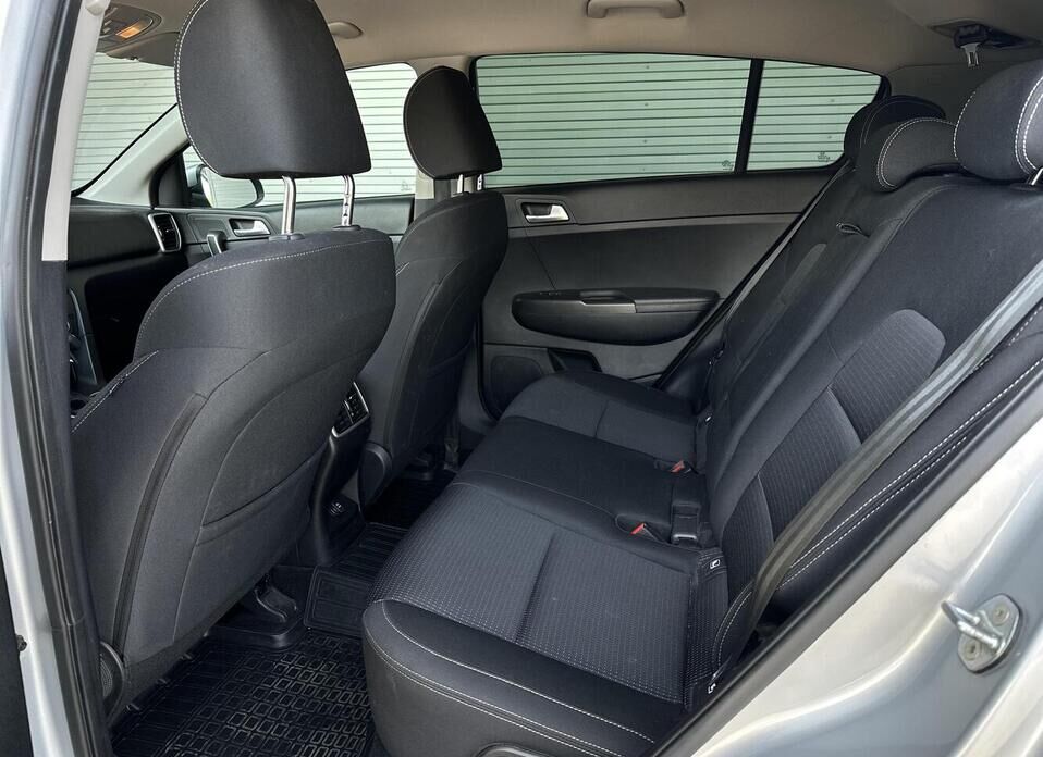 Kia Sportage, IV Рестайлинг 2.0 AT (150 л.с.) 4WD