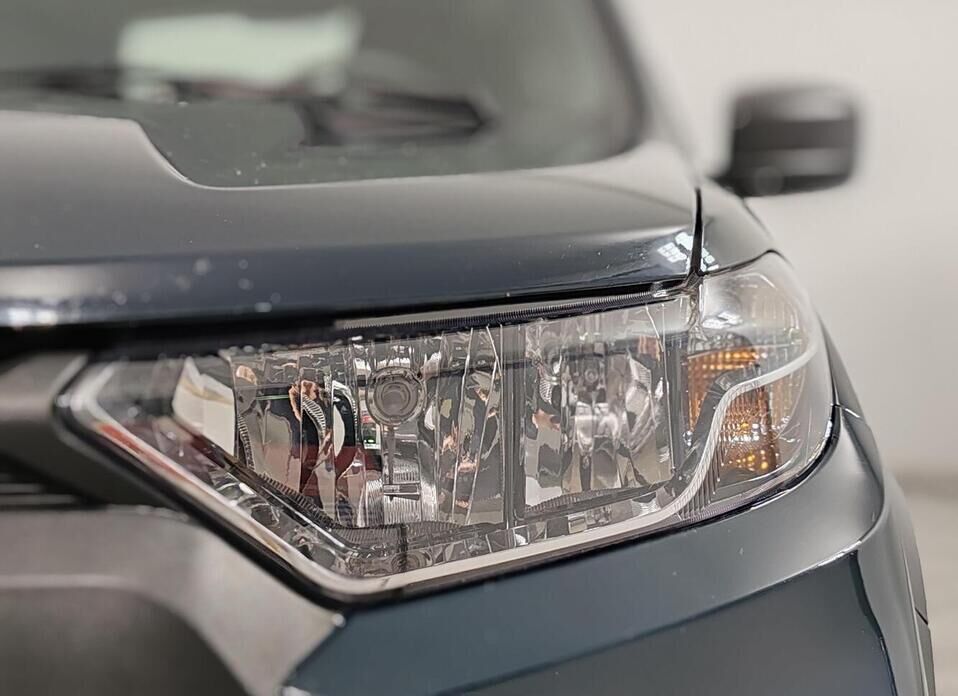 LADA (ВАЗ) Niva Travel, I 1.7 MT (80 л.с.) 4WD