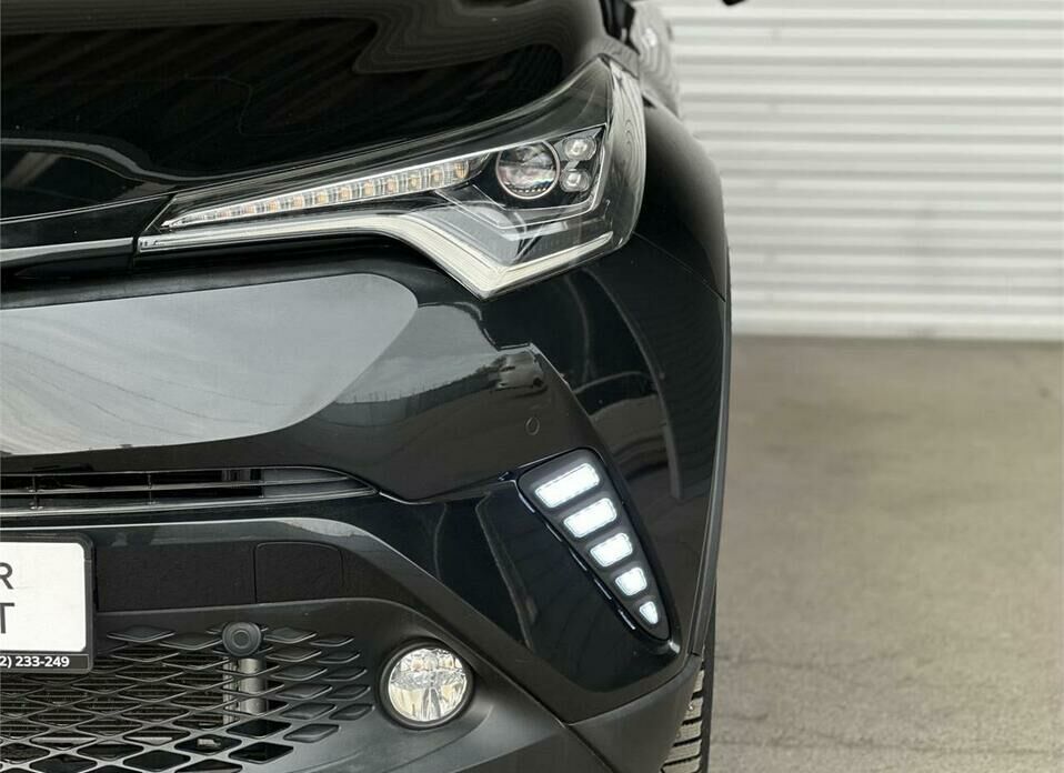 Toyota C-HR 1.8hyb AT (98 л.с.)