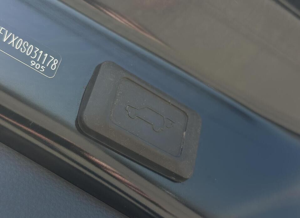 Toyota RAV4, V (XA50) 2.5 AT (199 л.с.) 4WD