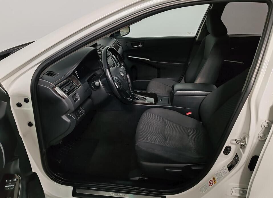 Toyota Camry, VII (XV50) Рестайлинг 2.0 AT (150 л.с.)