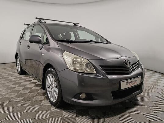 Toyota Verso, 2011 г., 272 160 км