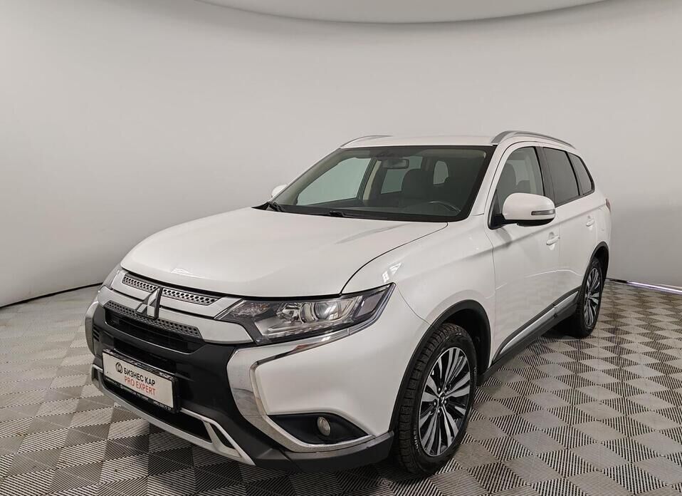 Mitsubishi Outlander, III Рестайлинг 2 2.0 CVT (146 л.с.) 4WD