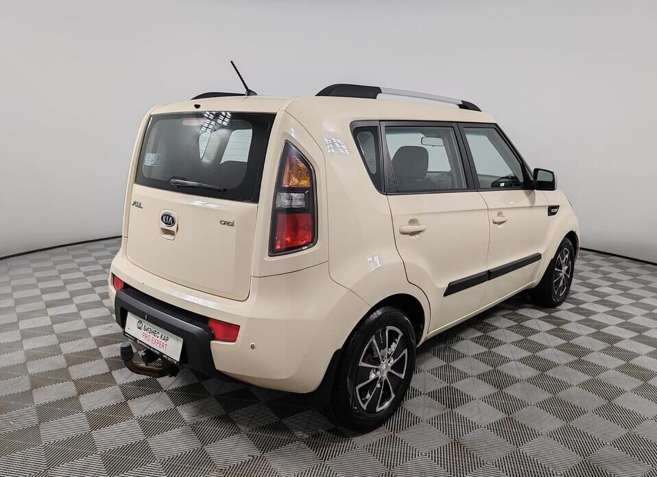 Kia Soul, I 1.6d AT (128 л.с.)