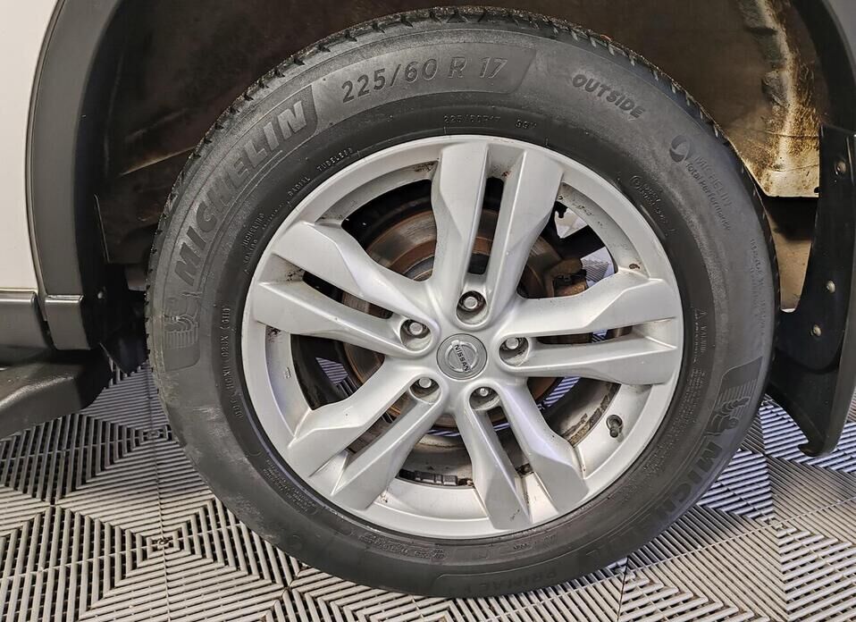 Nissan X-Trail, II Рестайлинг 2.0 CVT (141 л.с.) 4WD