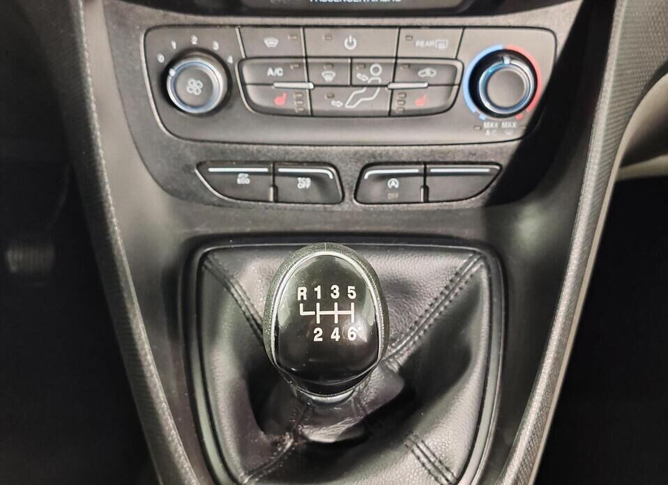 Ford Tourneo Connect, II Рестайлинг 1.5d MT (120 л.с.)