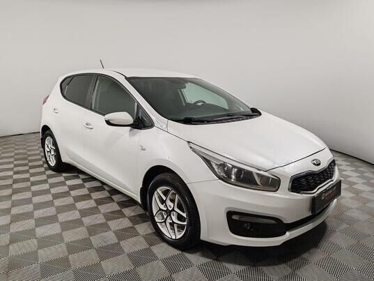 Kia Ceed, II Рестайлинг, 2016 г., 110 941 км
