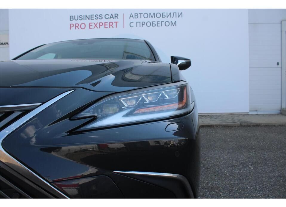 Lexus ES, VII 250 2.5 AT (200 л.с.)
