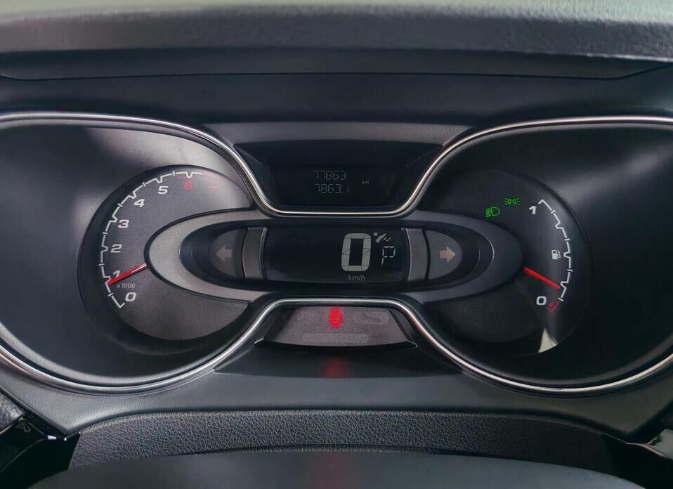 Renault Kaptur, I Рестайлинг 1.6 CVT (114 л.с.)