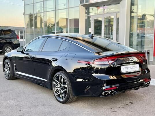 Kia Stinger, 2021 г., 113 970 км