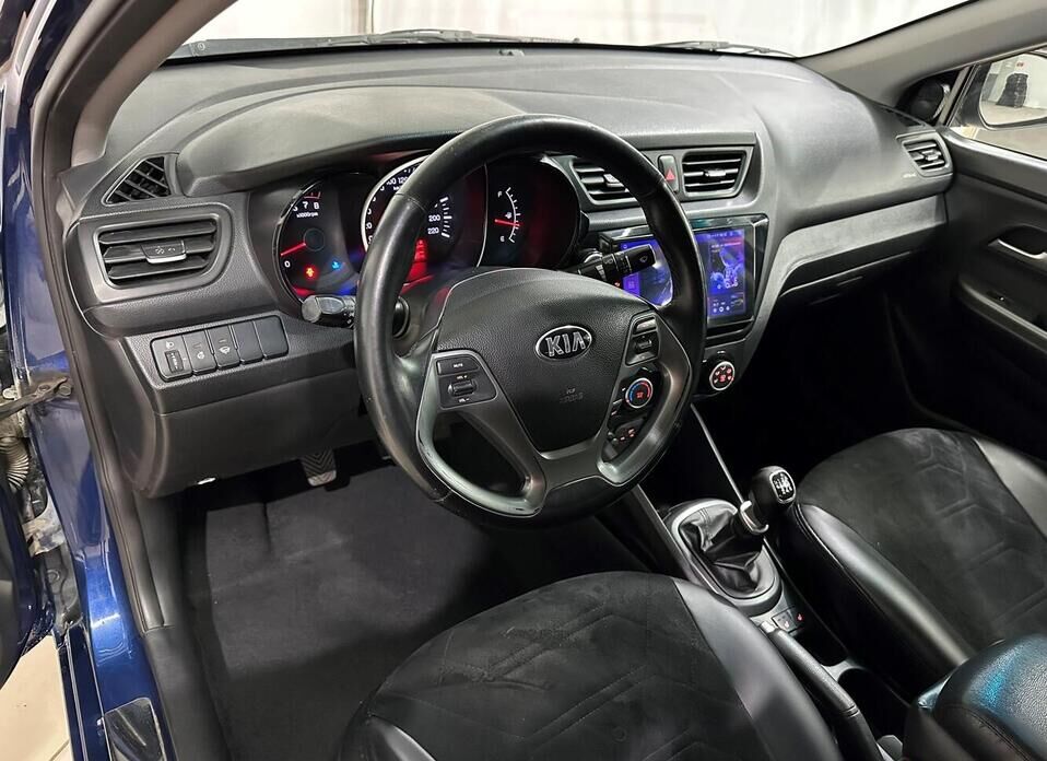 Kia Rio, III Рестайлинг 1.6 MT (123 л.с.)