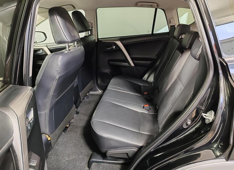 Toyota RAV4, IV (XA40) Рестайлинг 2.5 AT (180 л.с.) 4WD