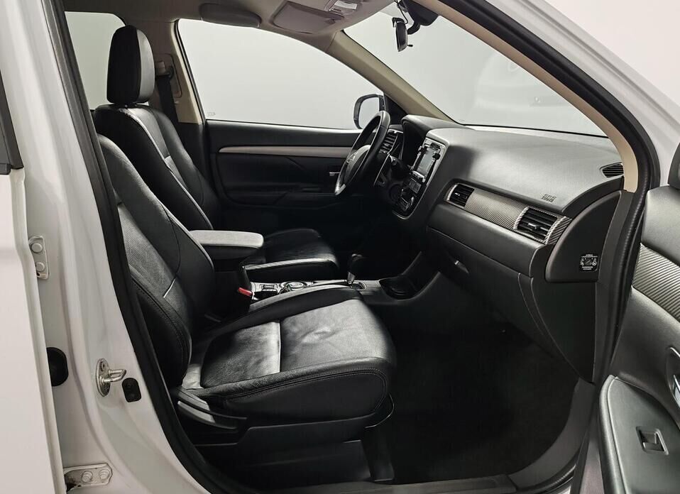 Mitsubishi Outlander, III 2.4 CVT (167 л.с.) 4WD
