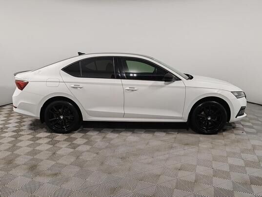 Skoda Octavia, 2022&nbsp;г., 101&nbsp;672&nbsp;км