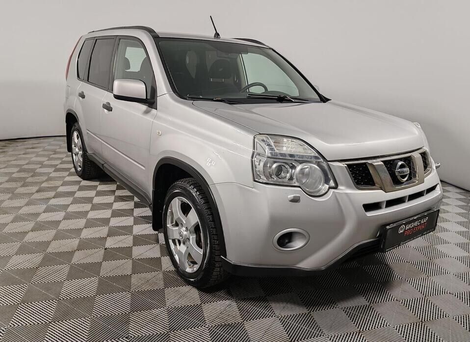 Nissan X-Trail, II Рестайлинг 2.0 CVT (141 л.с.) 4WD