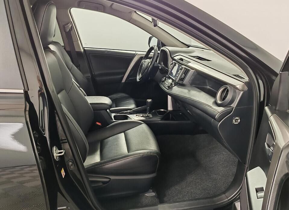 Toyota RAV4, IV (XA40) Рестайлинг 2.5 AT (180 л.с.) 4WD