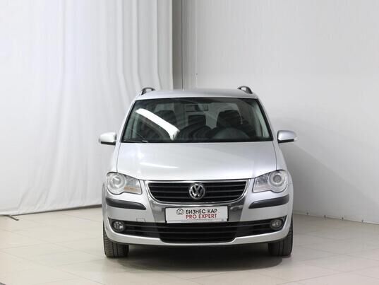 Volkswagen Touran, 2008&nbsp;г., 235&nbsp;661&nbsp;км