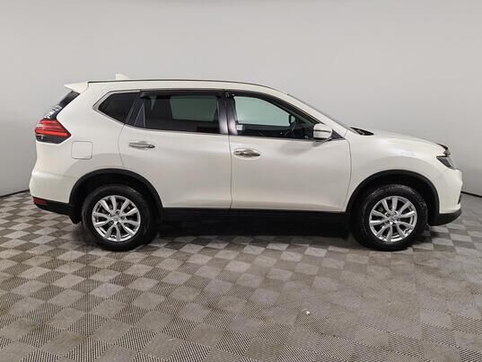 Nissan X-Trail, 2019 г., 175 997 км