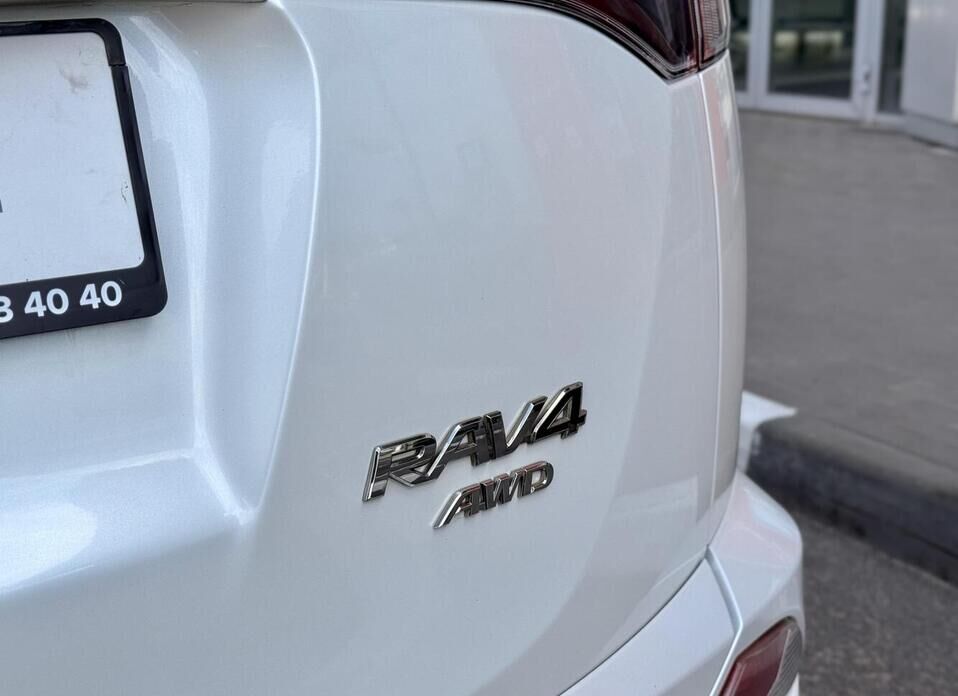 Toyota RAV4, IV (CA40) Рестайлинг 2.0 CVT (146 л.с.) 4WD