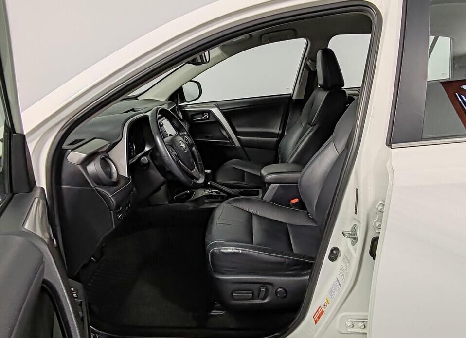 Toyota RAV4, IV (CA40) Рестайлинг 2.0 CVT (146 л.с.) 4WD
