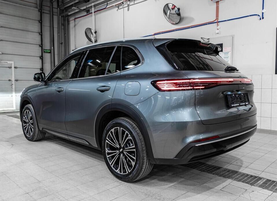 Geely EX5 EM-i 1.5hyb AT (167 л.с.)