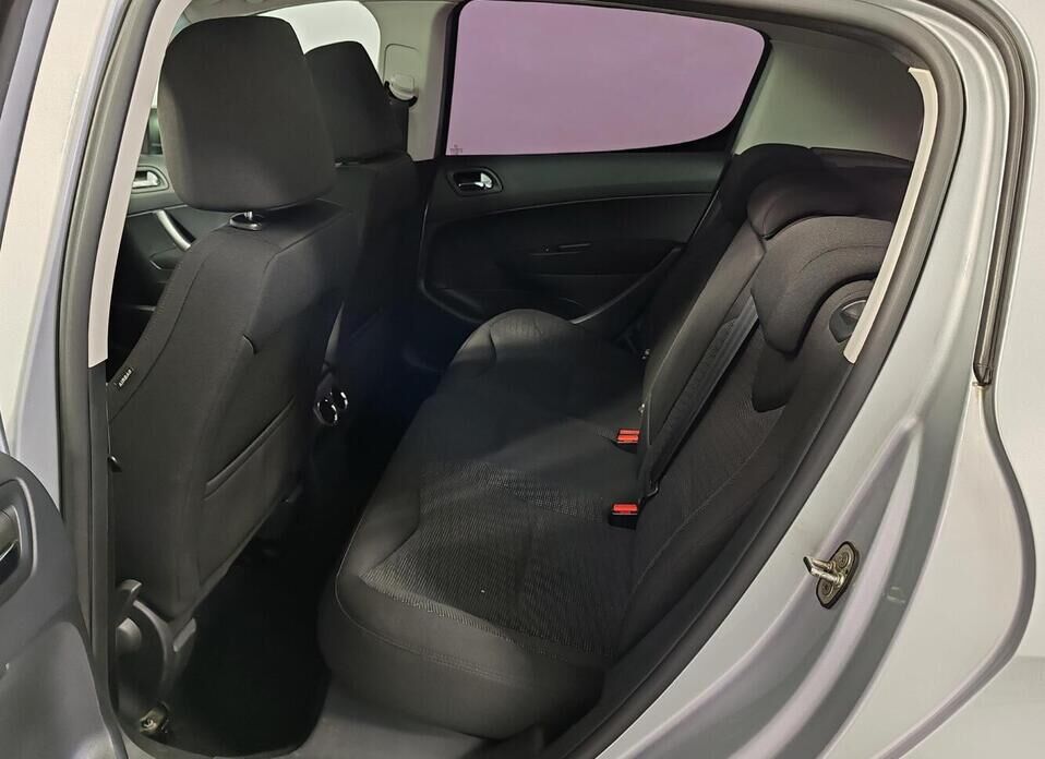Peugeot 308, I Рестайлинг 1.6 AT (120 л.с.)
