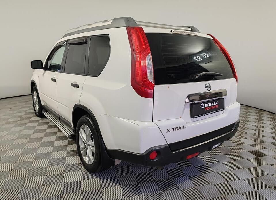 Nissan X-Trail, II Рестайлинг 2.0 CVT (141 л.с.) 4WD