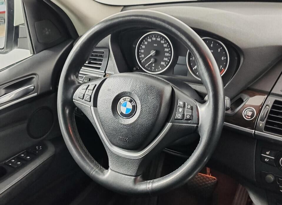 BMW X5, II (E70) Рестайлинг 35i 3.0 AT (306 л.с.) 4WD