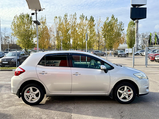Toyota Auris, 2011 г., 341 871 км