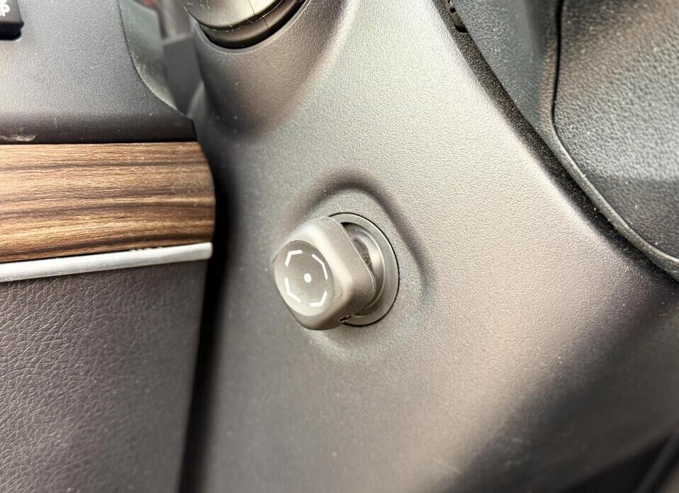 Toyota Land Cruiser Prado, 150 Series Рестайлинг 2 2.8d AT (177 л.с.) 4WD