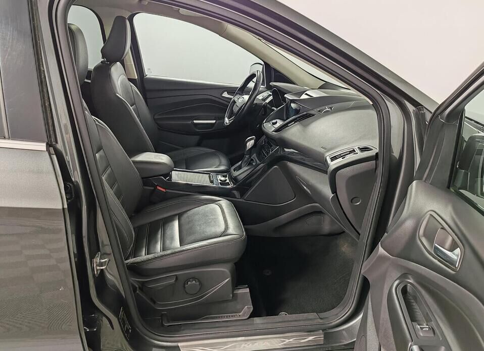 Ford Kuga 1.5 AT (182 л.с.) 4WD