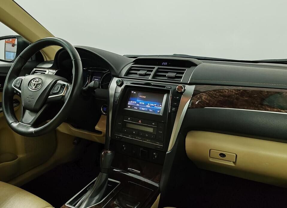 Toyota Camry, VII (XV50) Рестайлинг 2.5 AT (181 л.с.)