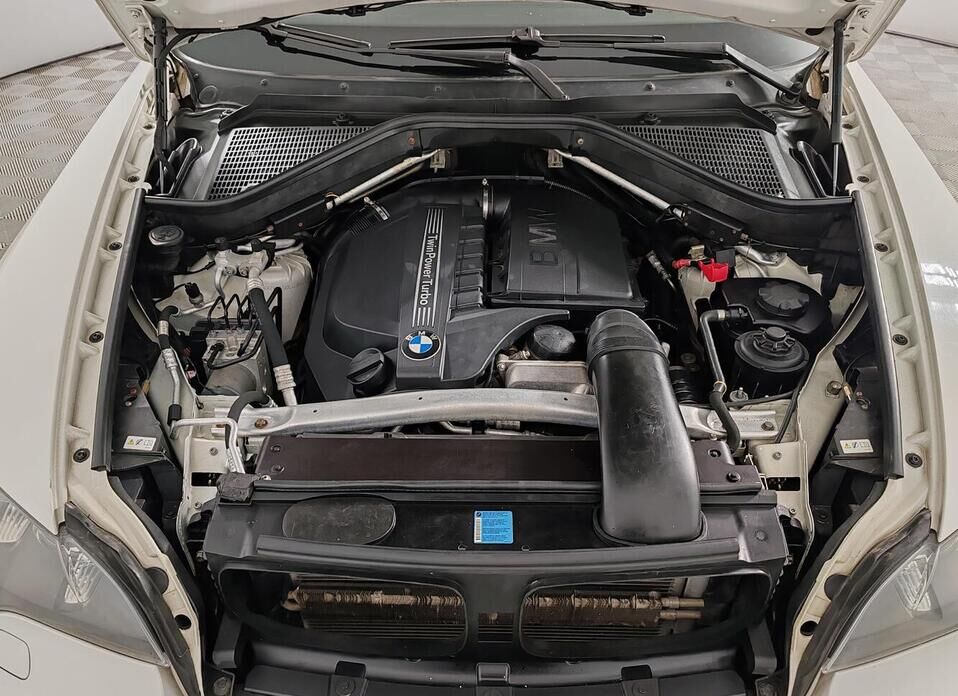 BMW X5, II (E70) Рестайлинг 35i 3.0 AT (306 л.с.) 4WD