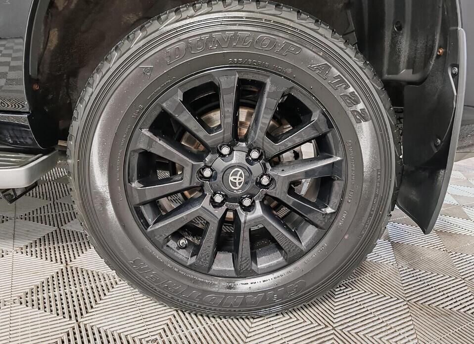 Toyota Land Cruiser Prado, 150 Series Рестайлинг 3 4.0 AT (249 л.с.) 4WD