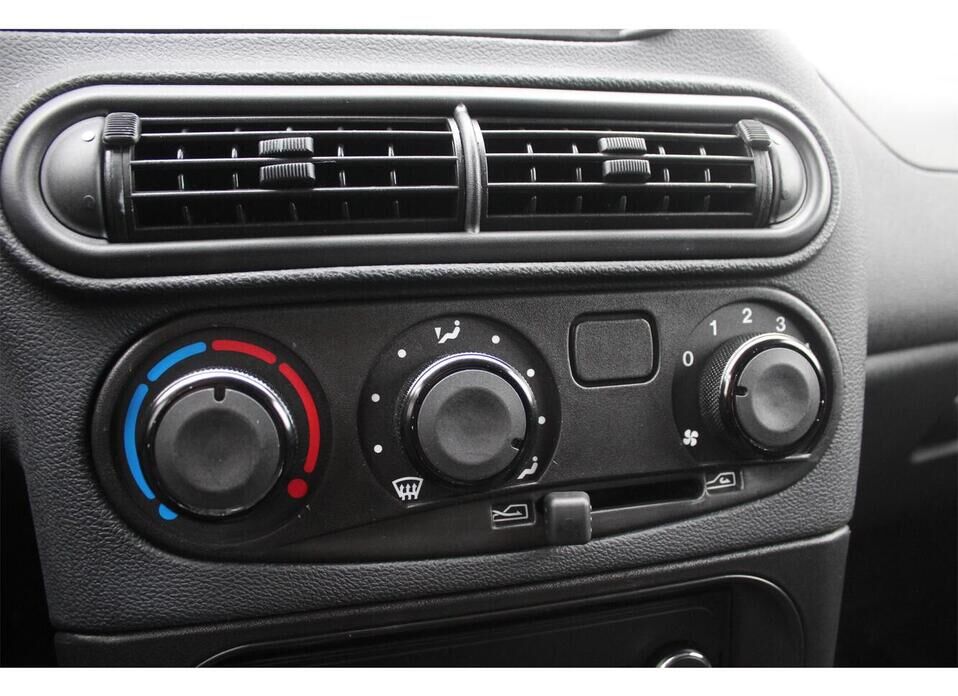 LADA (ВАЗ) Niva Travel, I Рестайлинг 1.8 MT (90 л.с.) 4WD
