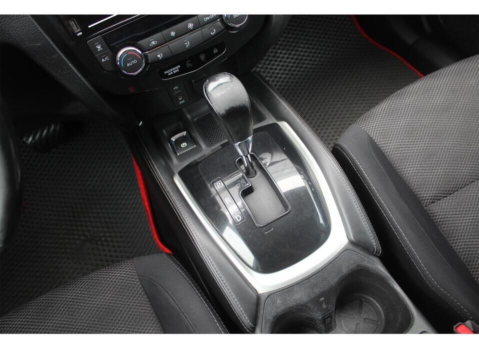 Nissan Qashqai, II 2.0 CVT (144 л.с.)