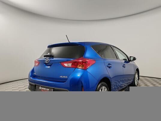 Toyota Auris, 2013&nbsp;г., 146&nbsp;941&nbsp;км