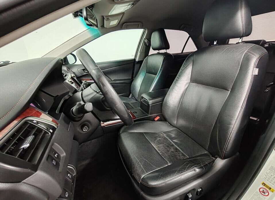 Toyota Camry, VII (XV50) 3.5 AT (249 л.с.)