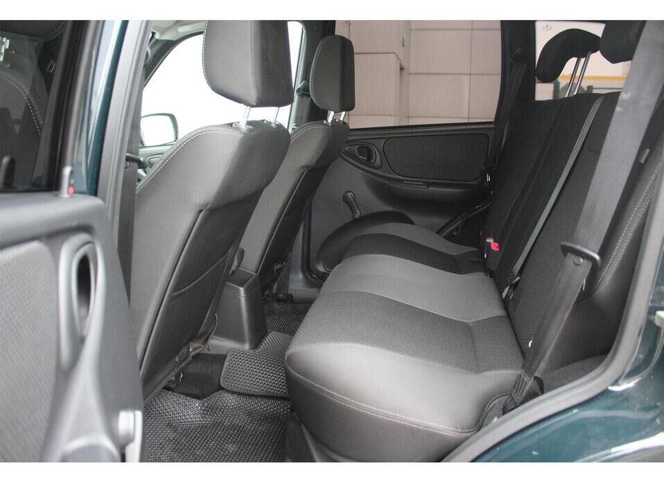 LADA (ВАЗ) Niva Travel, I Рестайлинг 1.8 MT (90 л.с.) 4WD