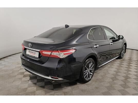 Toyota Camry, 2023 г., 40 905 км