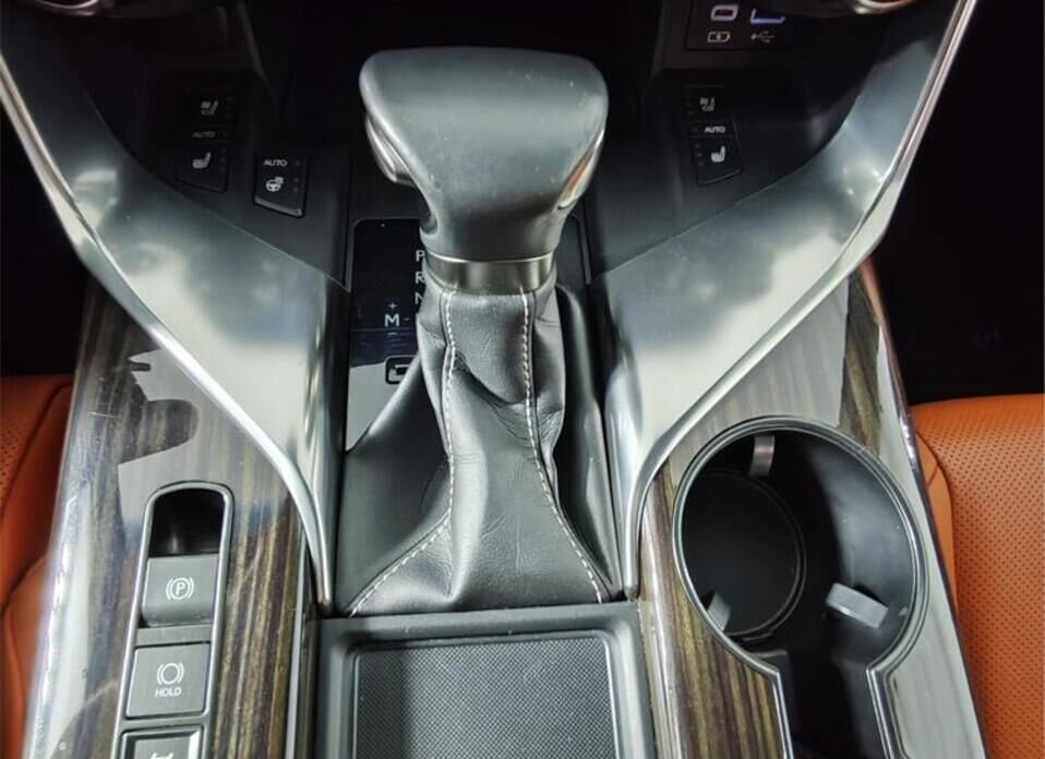 Lexus LX, IV 600 3.5 AT (415 л.с.) 4WD