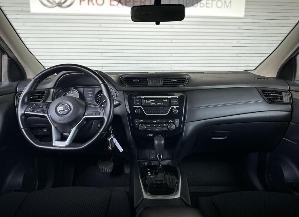Nissan Qashqai, II Рестайлинг 2.0 CVT (144 л.с.)