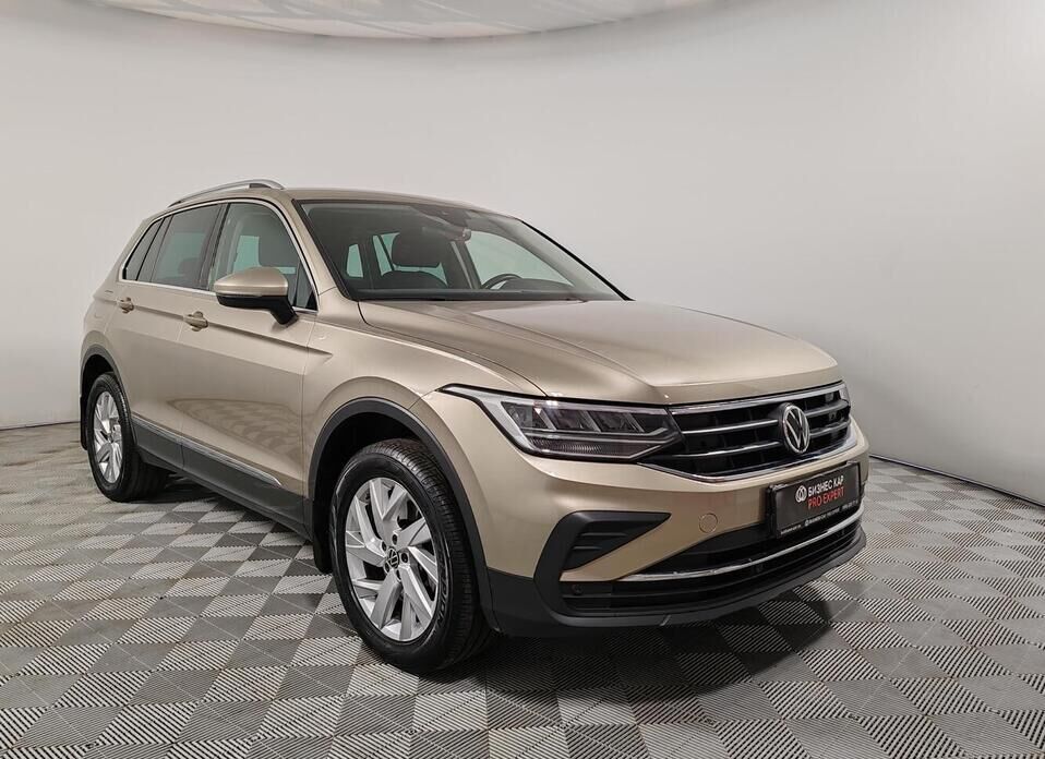 Volkswagen Tiguan, II Рестайлинг 2.0 AMT (180 л.с.) 4WD