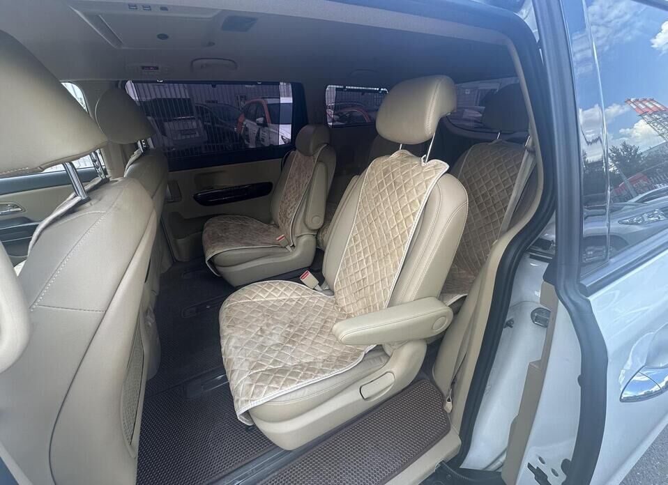 Kia Carnival, III 2.2d AT (202 л.с.)