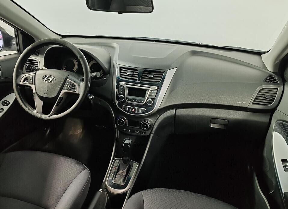 Hyundai Solaris, I Рестайлинг 1.6 AT (123 л.с.)