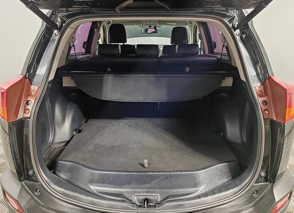 Toyota RAV4 2.2d AT (149 л.с.) 4WD
