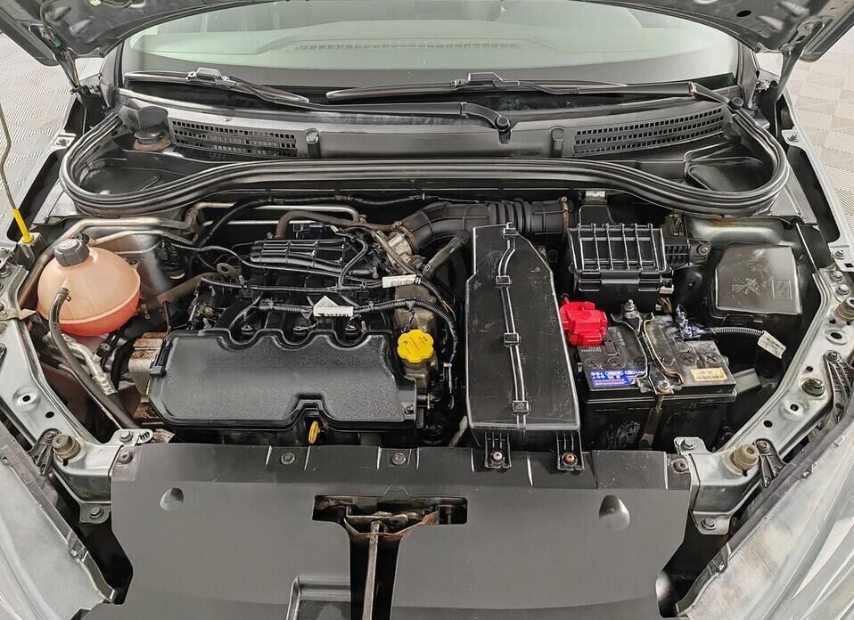 LADA (ВАЗ) Vesta, I 1.6 MT (106 л.с.)